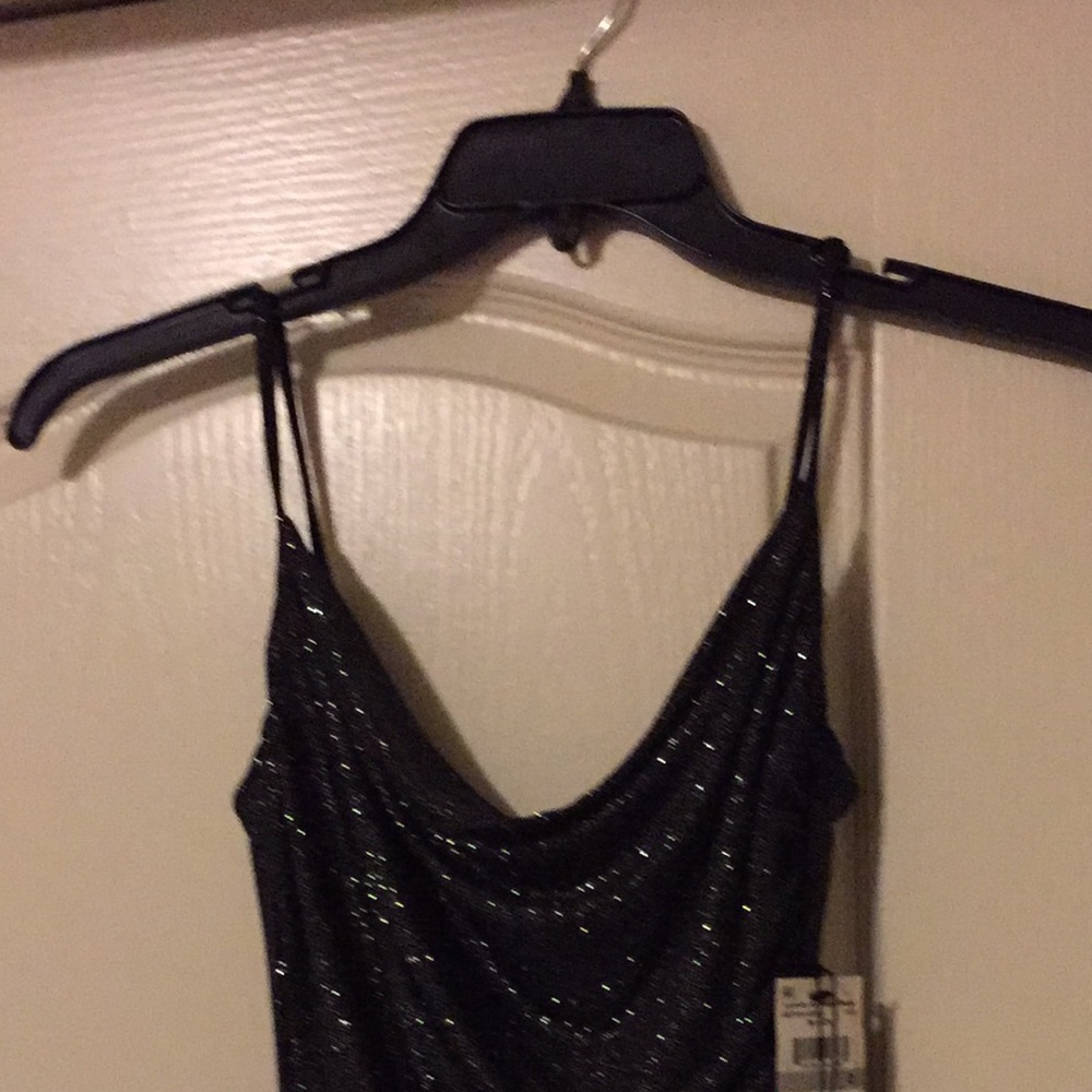 Gown - Picture 2 of 4